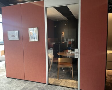 MOBNOOXS4YBA000004-2