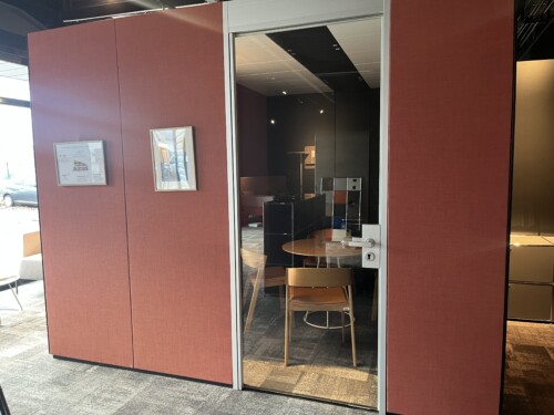 MOBNOOXS4YBA000004-2